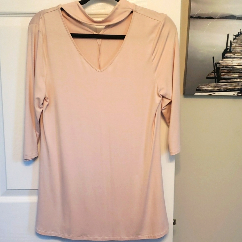 Ivanka Trump, medium, light pink